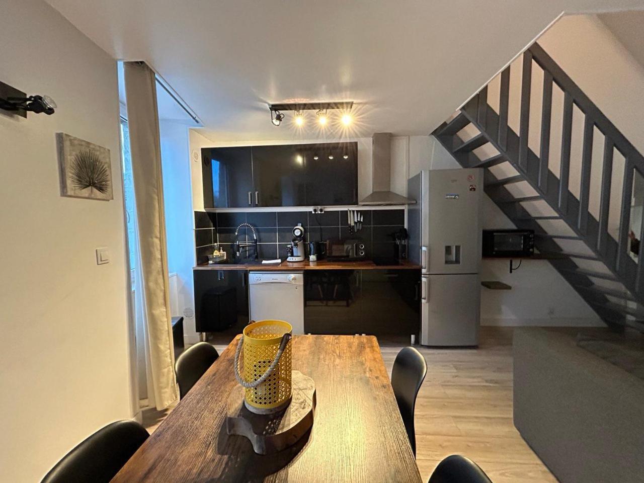 شقة La Casa Tres - Cosy In The Very Centre Port شيربوغ أون كوتننتين المظهر الخارجي الصورة