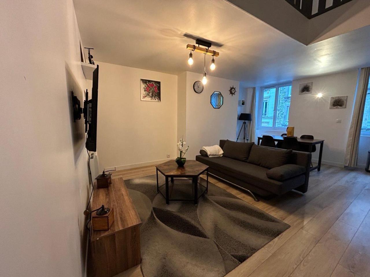 شقة La Casa Tres - Cosy In The Very Centre Port شيربوغ أون كوتننتين المظهر الخارجي الصورة